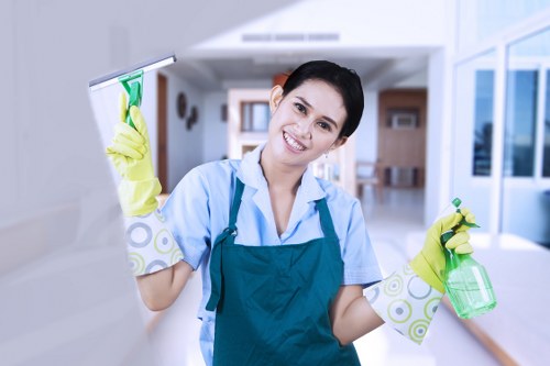 Kitchen deep clean during end of tenancy cleaning service